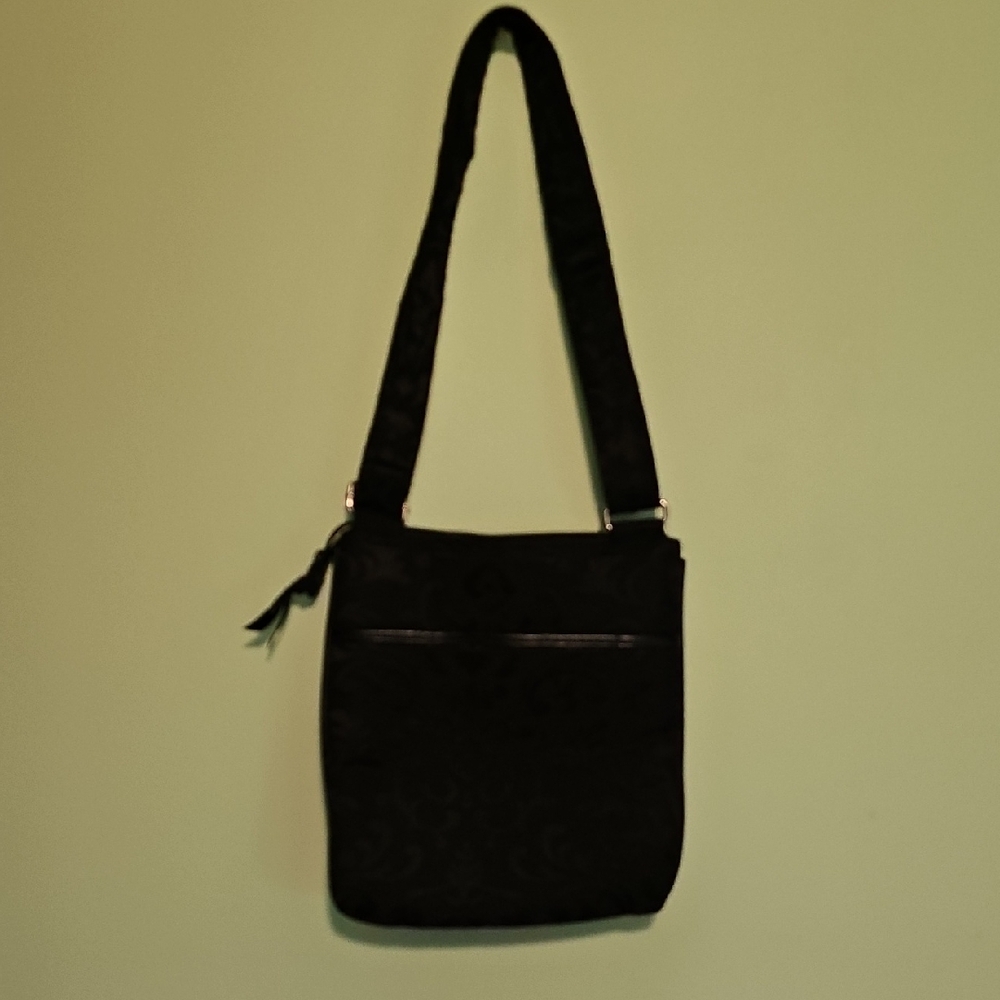 Thirty-One Black Shoulder Bag with Sleek Design
